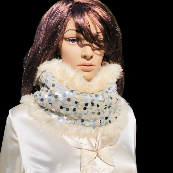 LOFT Accessories - Cream faux fur and silver sequin neck warmer NWT